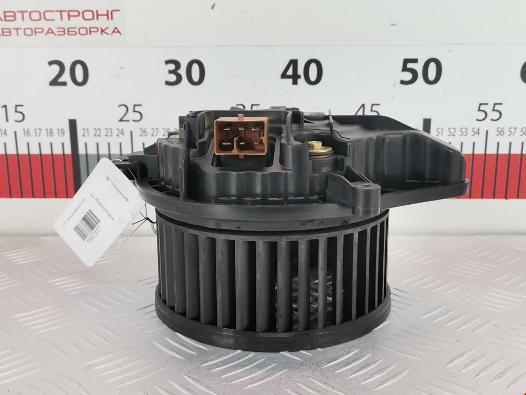 Моторчик (мотор) отопителя салона VOLKSWAGEN Passat B5 1997-2005