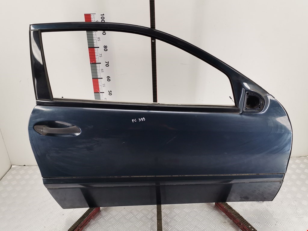 Дверь передняя правая MERCEDES-BENZ C-Class C-klasse W203 2000-2007