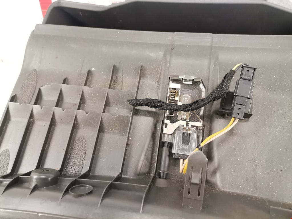 Бардачок CHEVROLET Cruze 2009-2015