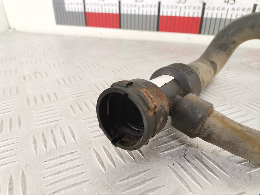 Патрубок VOLKSWAGEN Passat B5 1997-2005