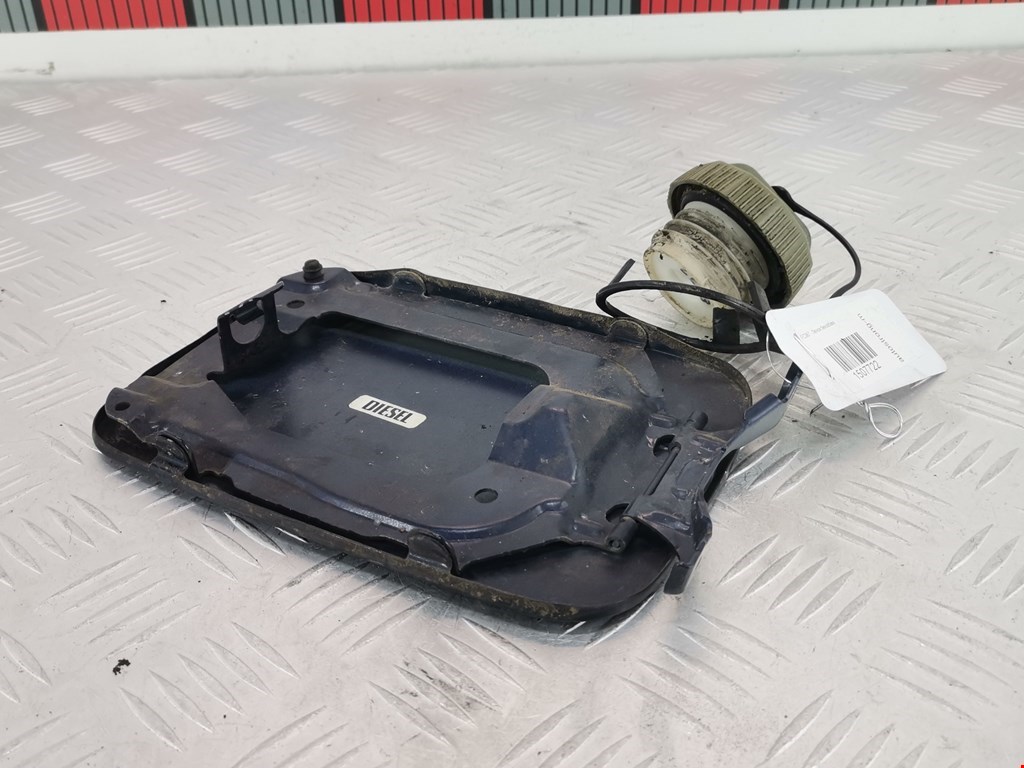 Лючок бензобака MAZDA MPV LW 1999-2006