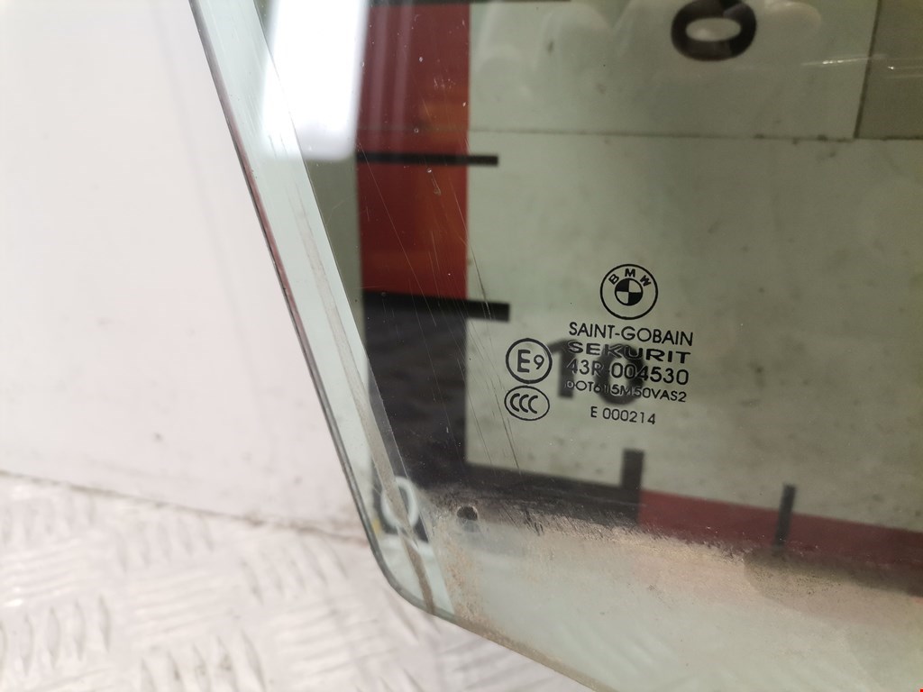 Стекло двери переднее правое BMW X5 E70 2007-2013
