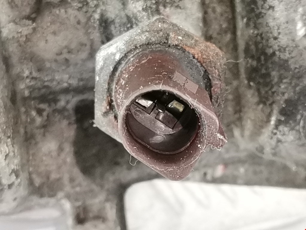 Корпус масляного фильтра SKODA Superb 2008-2015