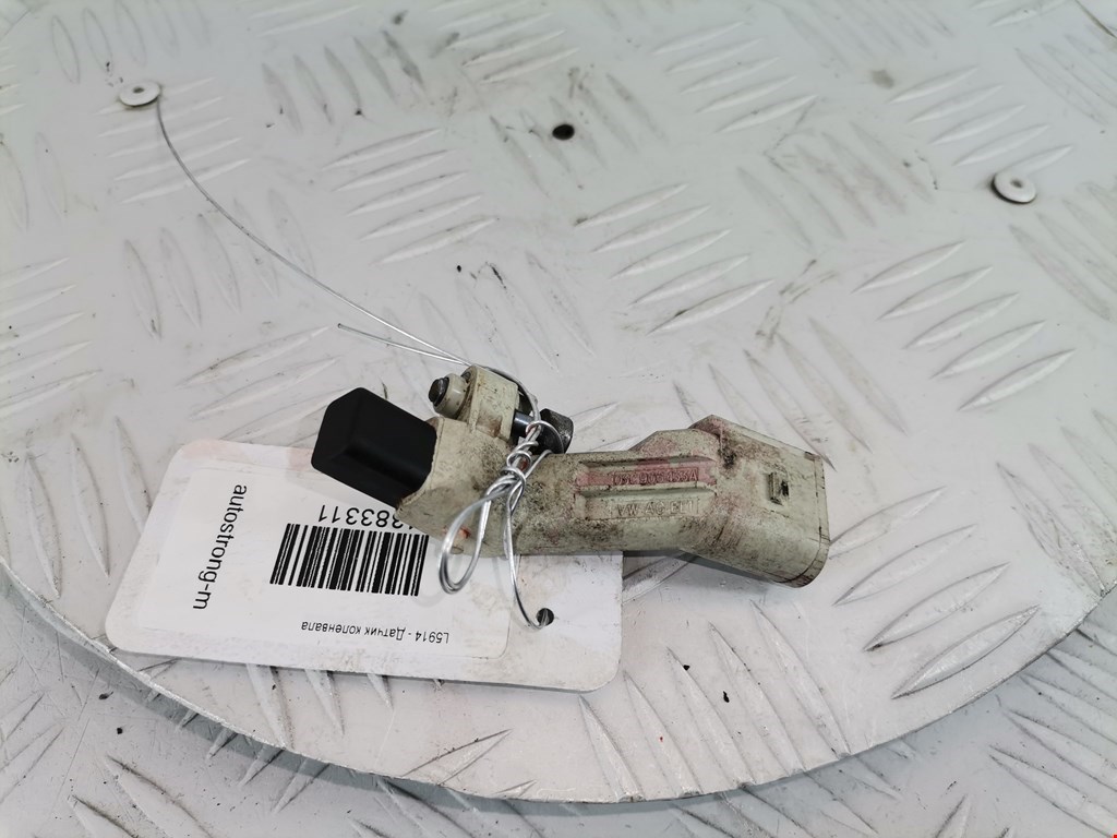 Датчик положения коленвала SKODA Superb 2008-2015