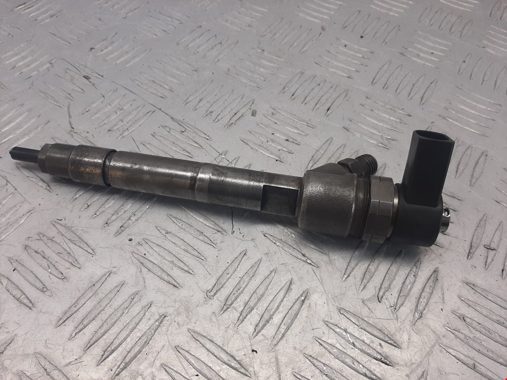 Форсунка дизельная электрическая MERCEDES-BENZ C-Class C-klasse W203 2000-2007