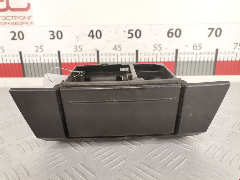 Пепельница передняя DODGE Magnum 2003-2008