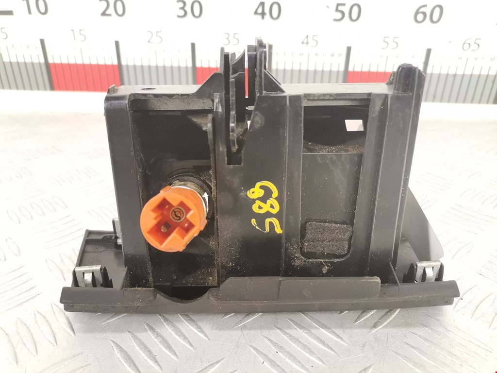 Пепельница передняя DODGE Magnum 2003-2008