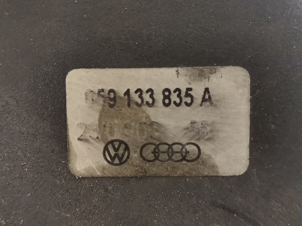 Корпус воздушного фильтра AUDI A4 B6 2001-2005