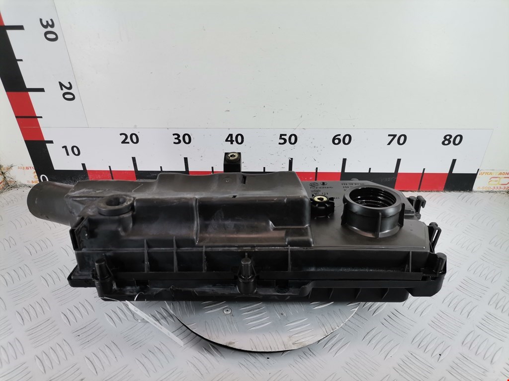 Корпус воздушного фильтра VOLKSWAGEN Polo III 1994-2001