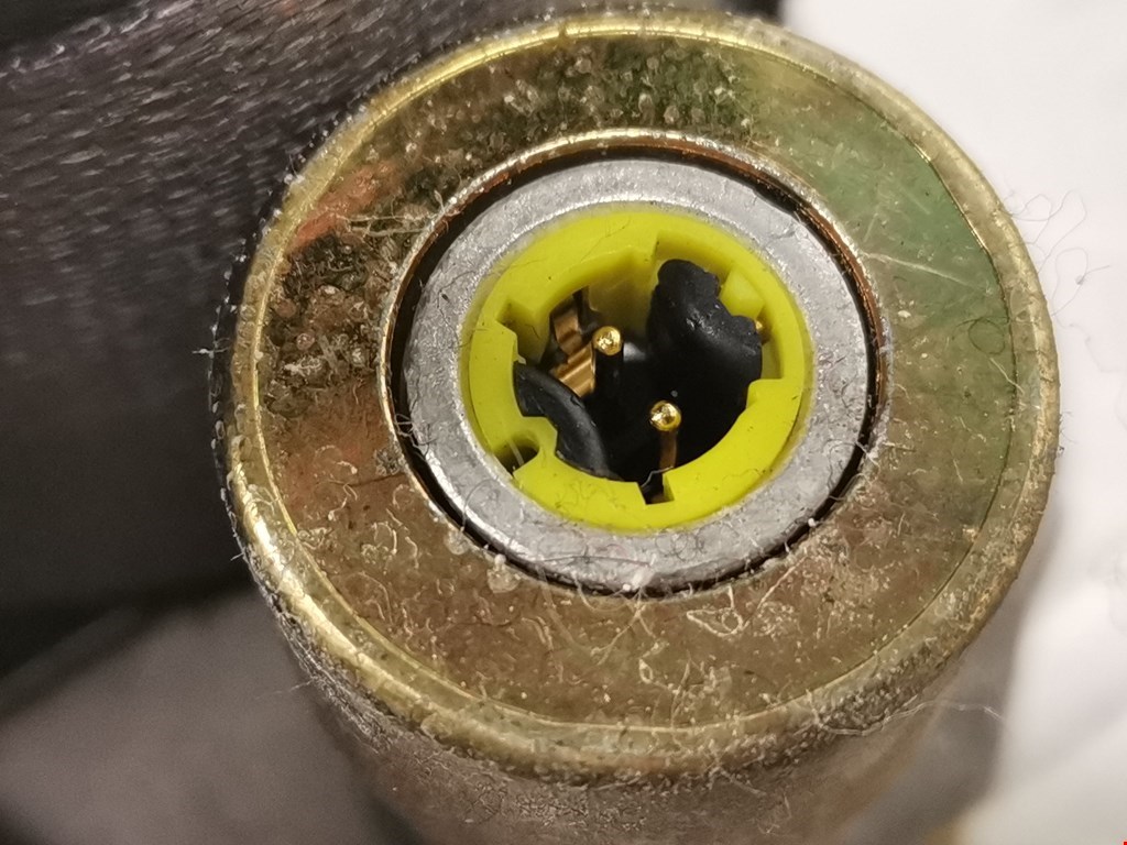 Ремень безопасности передний правый MAZDA MPV LW 1999-2006