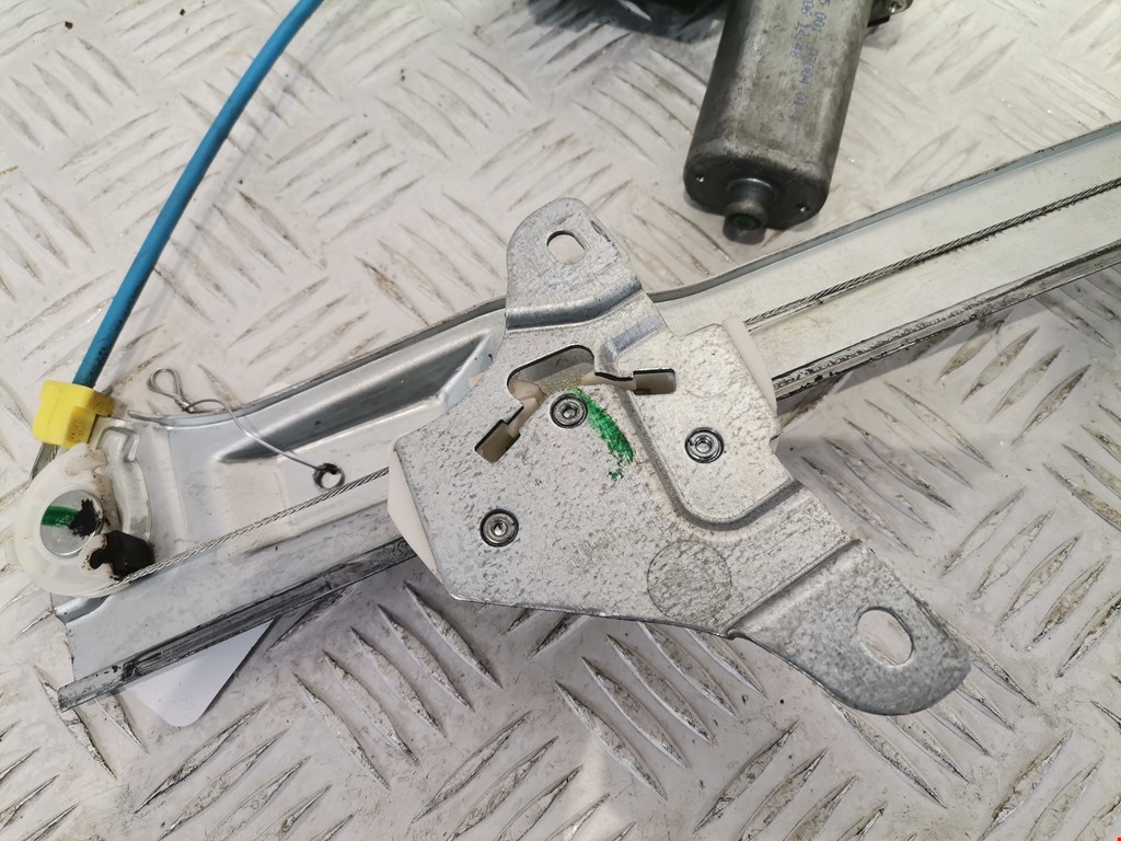 Стеклоподъемник передний левый OPEL Corsa D 2006-2014