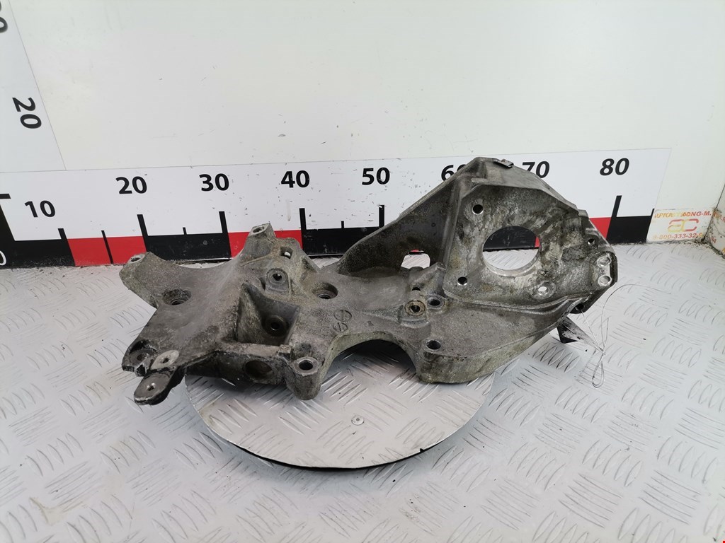 Кронштейн генератора SKODA Superb 2008-2015