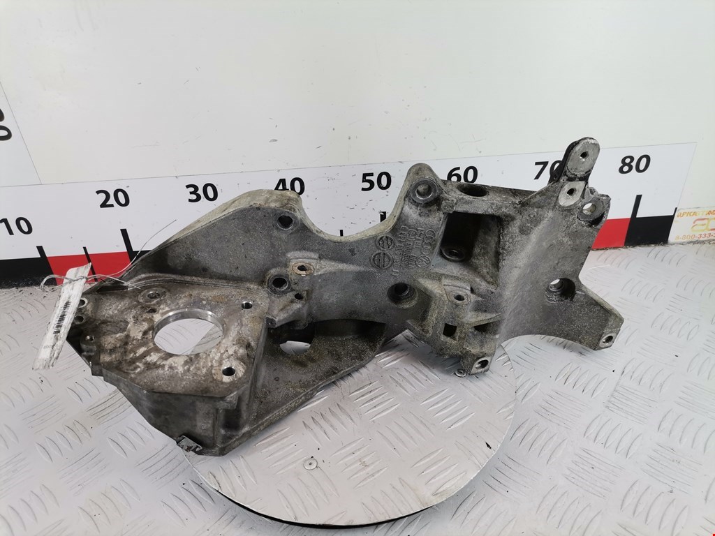 Кронштейн генератора SKODA Superb 2008-2015