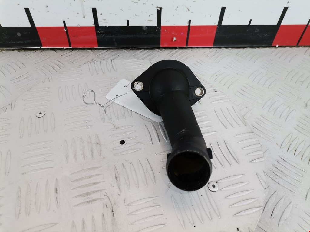 Тройник системы охлаждения VOLKSWAGEN Golf IV 1997-2003