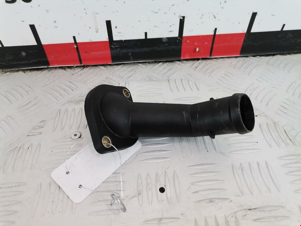 Тройник системы охлаждения VOLKSWAGEN Golf IV 1997-2003