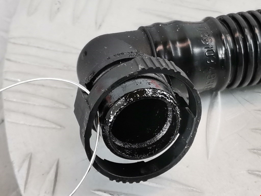 Трубка картерных газов VOLKSWAGEN Polo IV 2001-2009