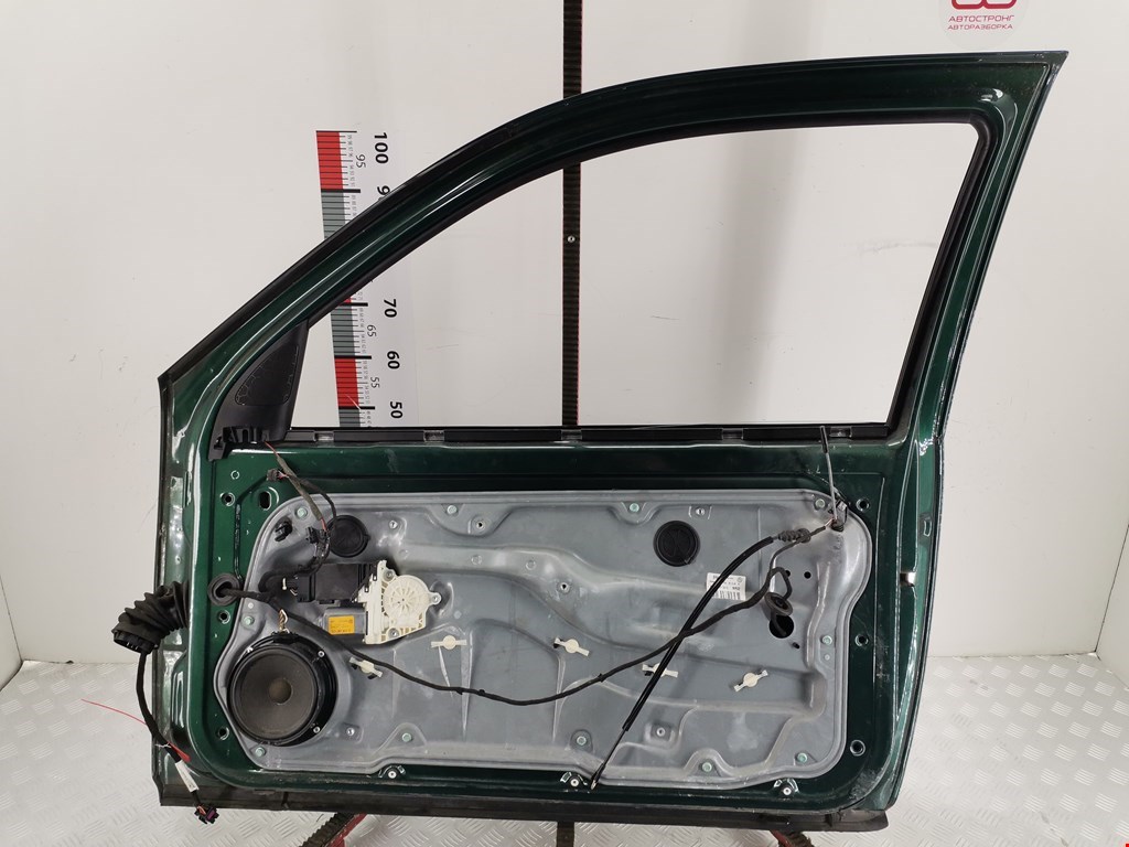 Дверь передняя правая VOLKSWAGEN Golf IV 1997-2003