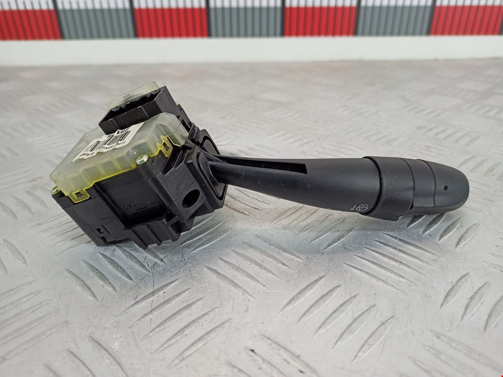 Переключатель стеклоочистителя HYUNDAI i30 2007-2012