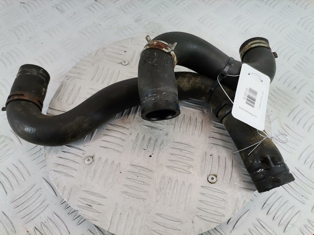 Патрубок системы охлаждения Peugeot 206 (1998-2006)