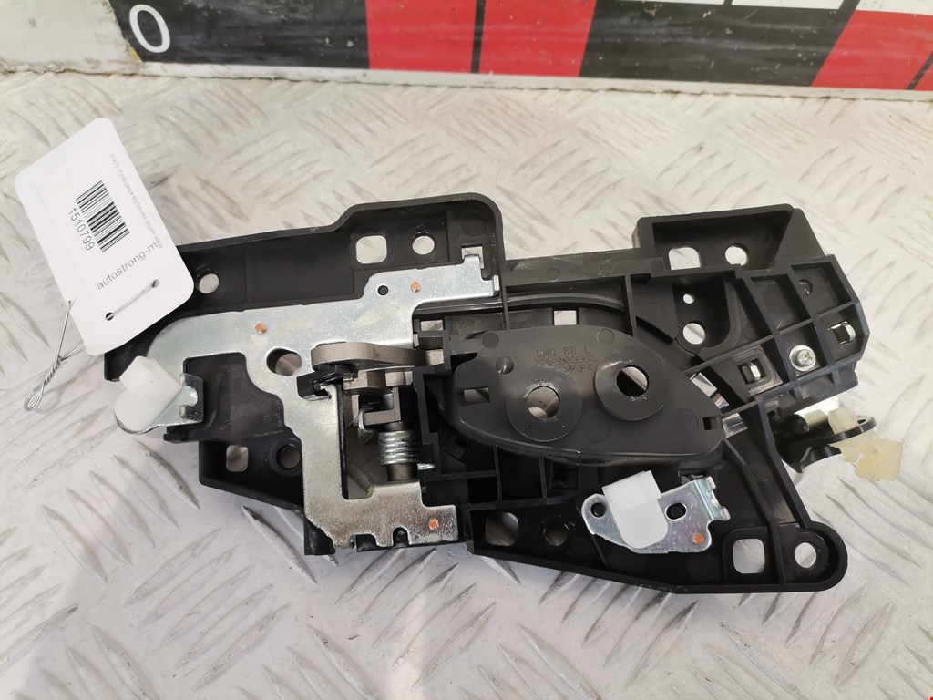 Ручка дверная задняя внутренняя левая HONDA Civic 4D 2006-2016