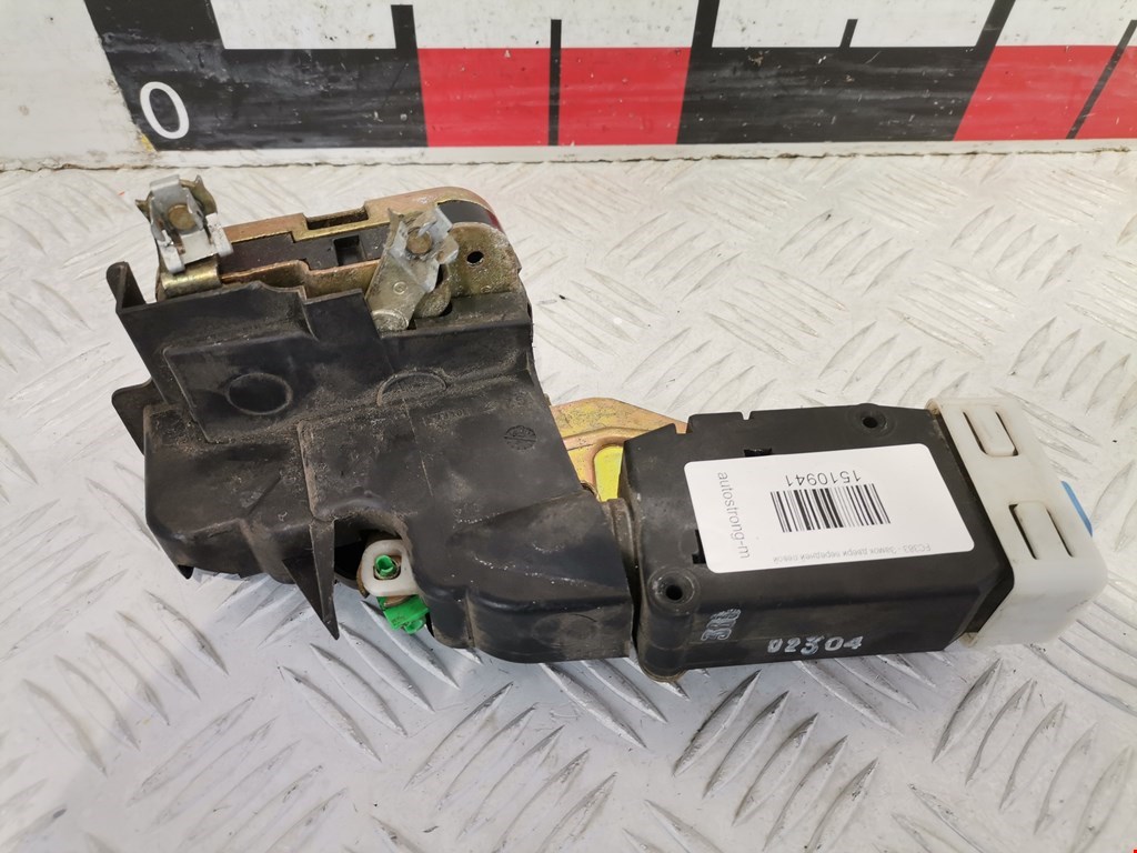 Замок двери передней левой MITSUBISHI Space Star 1999-2006