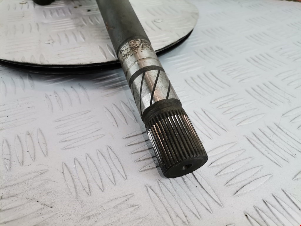 Полуось (привод, приводной вал) передняя правая RENAULT Laguna 2001-2007