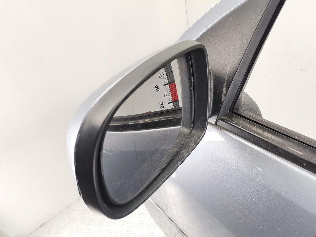 Дверь передняя левая OPEL Corsa C 2000-2006