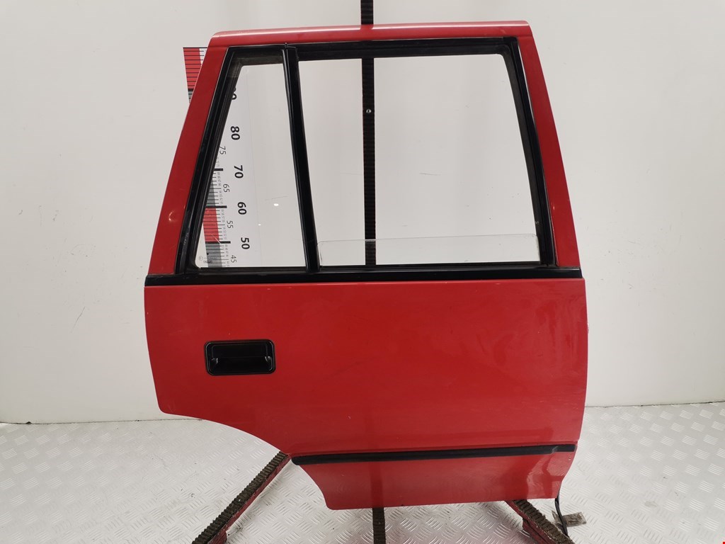 Дверь задняя правая SUZUKI Swift 1989-2003