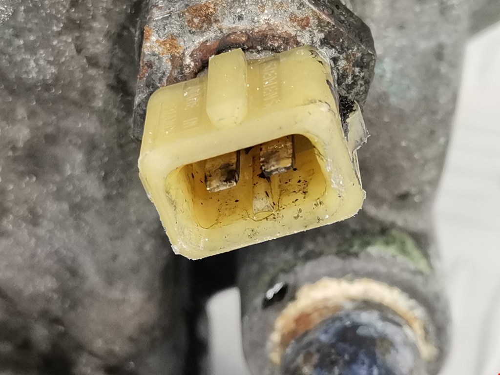 Корпус термостата RENAULT Master 1980-1998