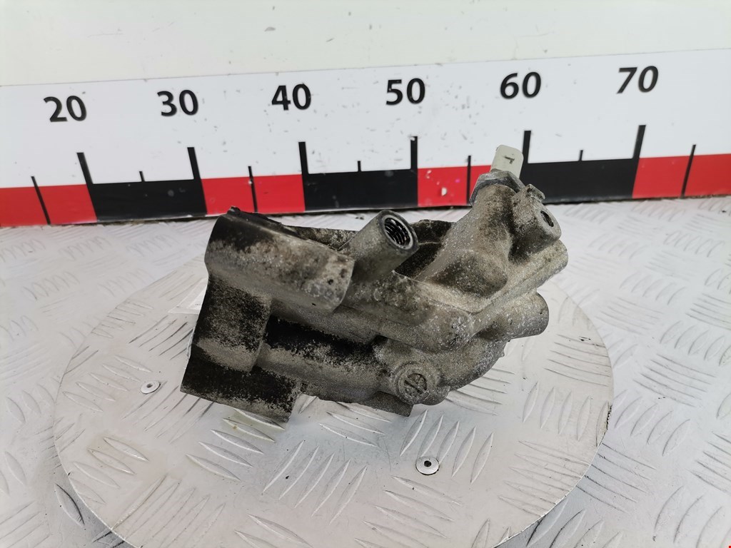 Корпус масляного фильтра AUDI A4 B5 1995-2001