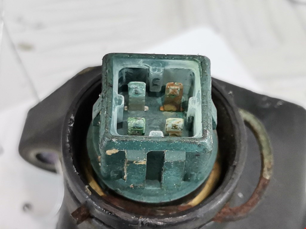 Тройник системы охлаждения AUDI A4 B5 1995-2001