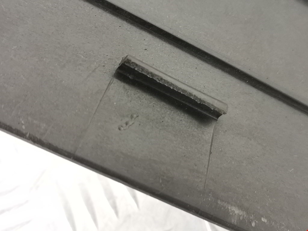 Крепление АКБ (корпус/подставка) LAND ROVER Discovery III 2005-2009