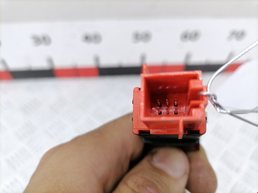 Кнопка аварийной сигнализации (аварийки) SKODA Fabia MK2 5J 2007-2014