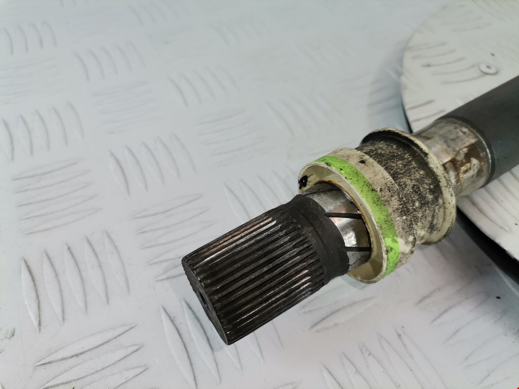 Полуось (привод, приводной вал) передняя правая RENAULT Laguna 2001-2007