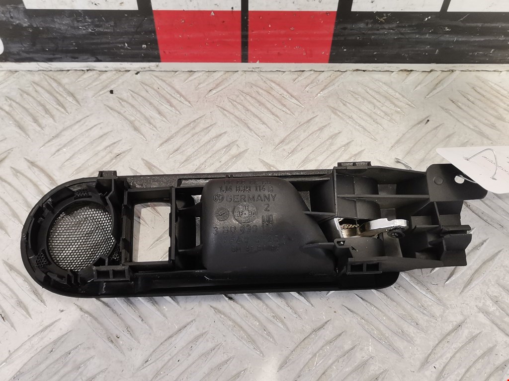 Ручка дверная задняя внутренняя правая VOLKSWAGEN Passat B5 1997-2005