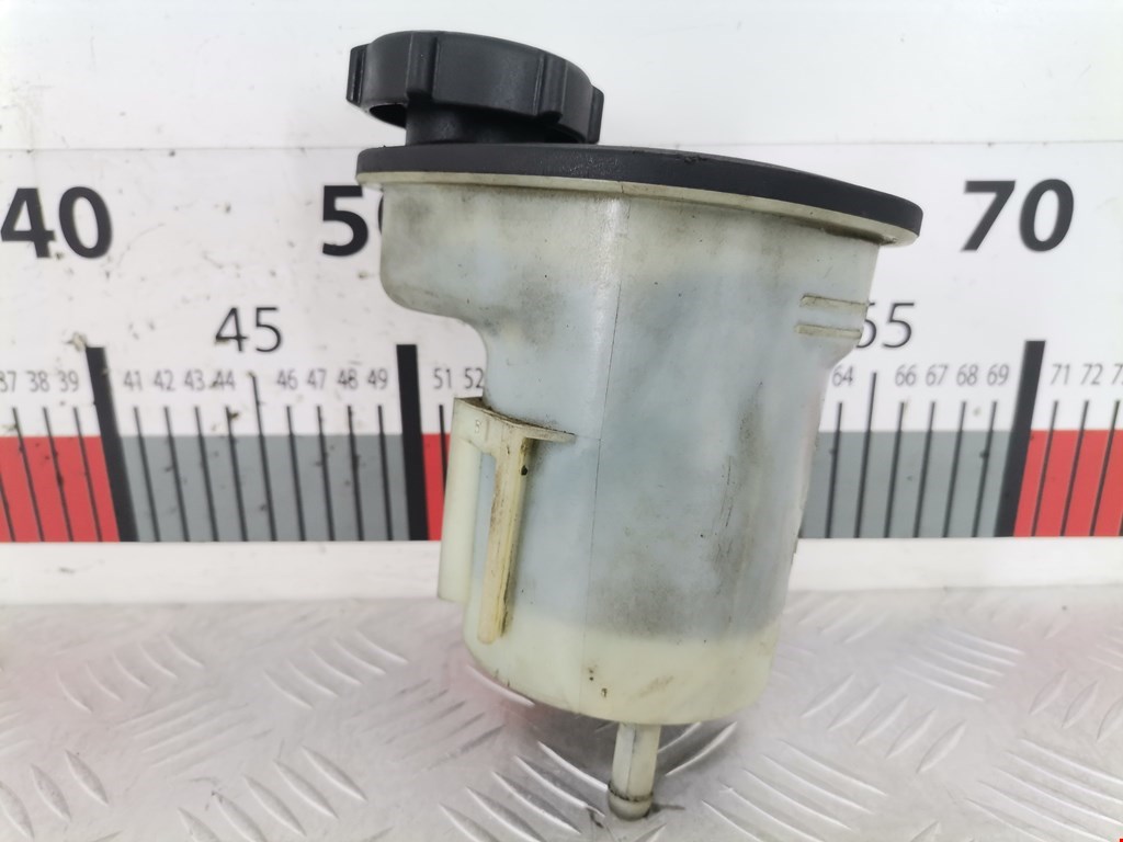 Бачок ГУР (гидроусилителя) FORD Fiesta 1995-2001