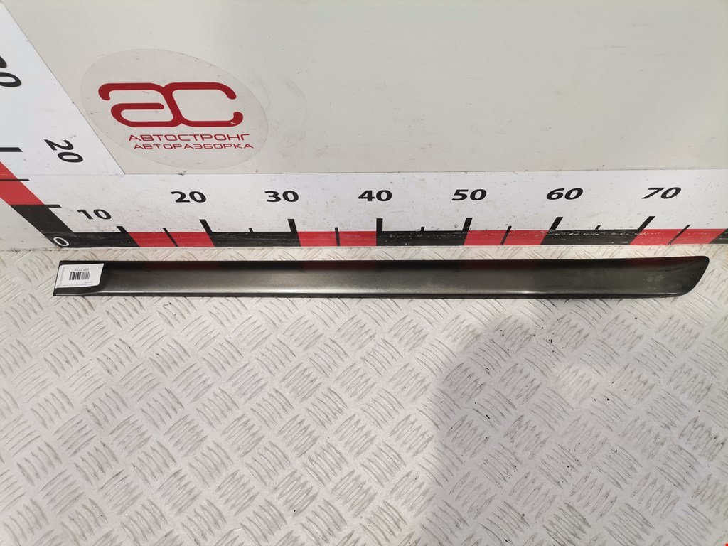 Накладка декоративная (молдинг) двери задней левой Toyota Corolla 9 (2001-2007)