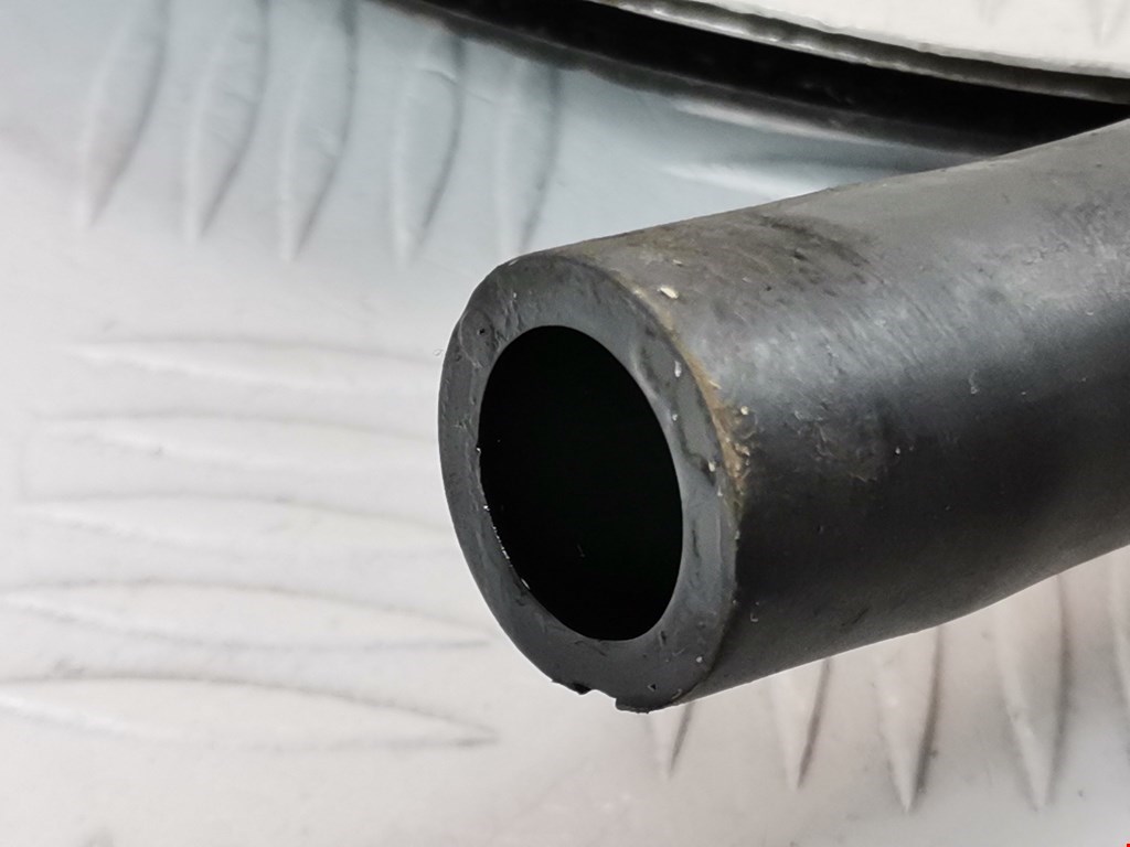 Трубка картерных газов RENAULT Scenic II 2003-2010