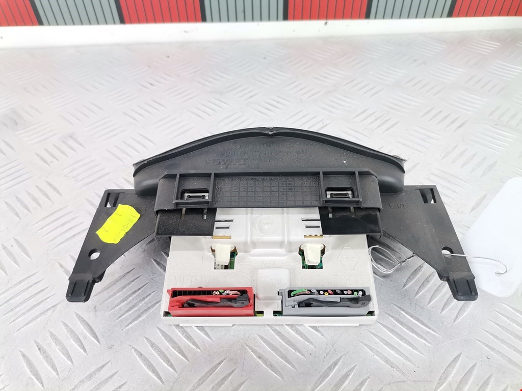 Дисплей информационный (компьютера) RENAULT Clio 1998-2008