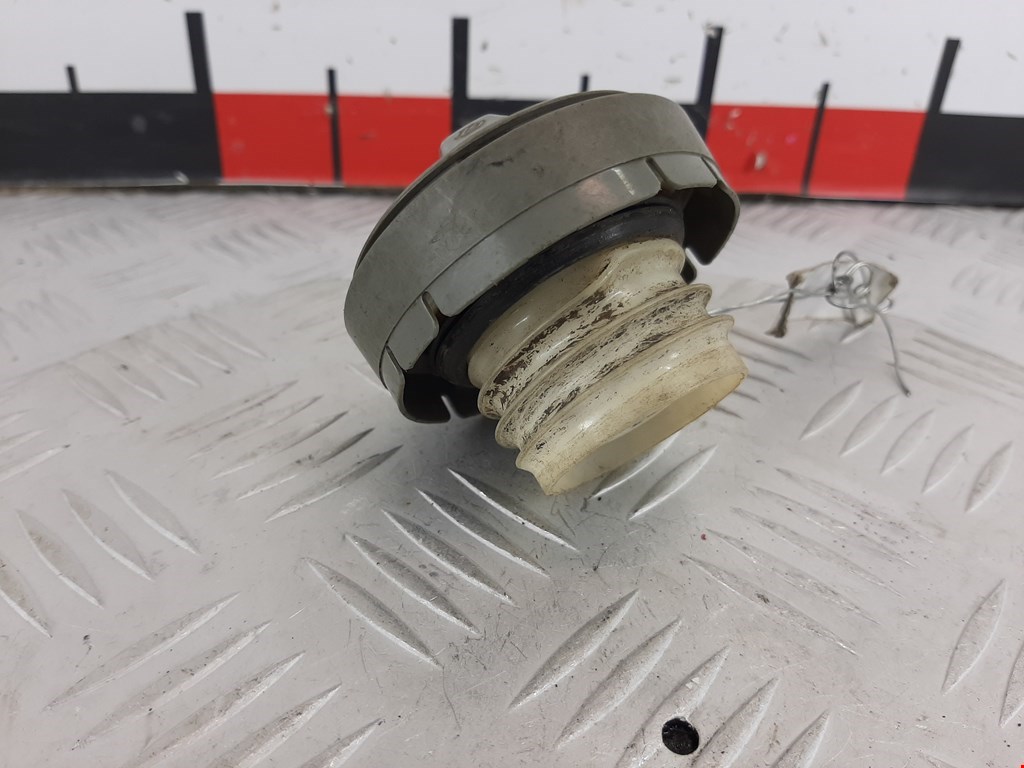 Крышка топливного бака TOYOTA RAV 4 XA20 2000-2005