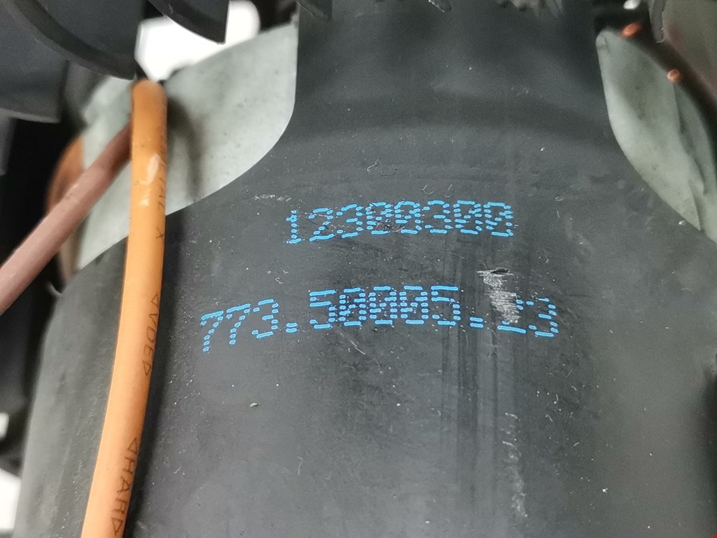 Моторчик (мотор) отопителя салона OPEL Corsa B 1993-2000