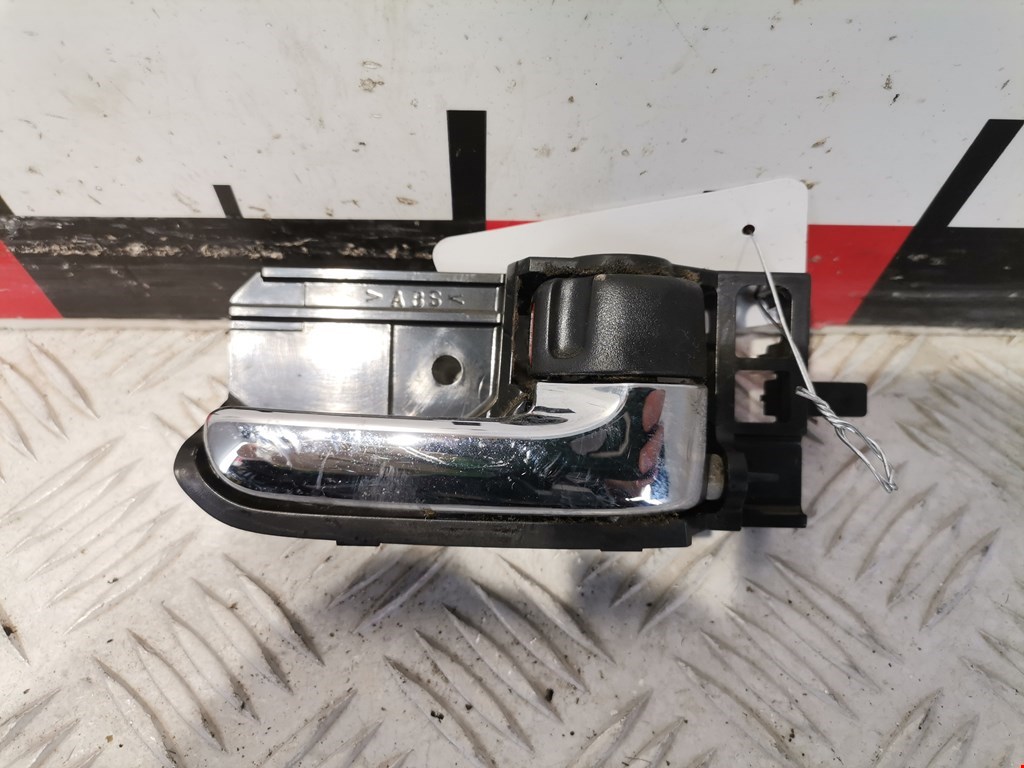 Ручка дверная задняя внутренняя правая TOYOTA Corolla E120 2001-2006