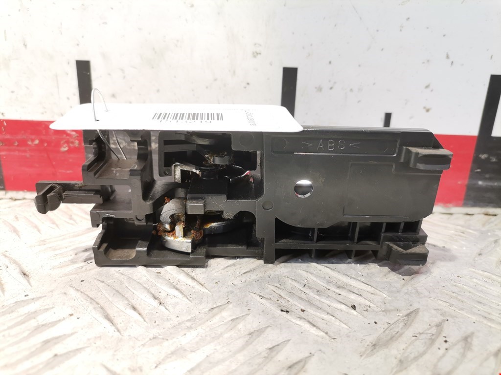 Ручка дверная задняя внутренняя правая TOYOTA Corolla E120 2001-2006