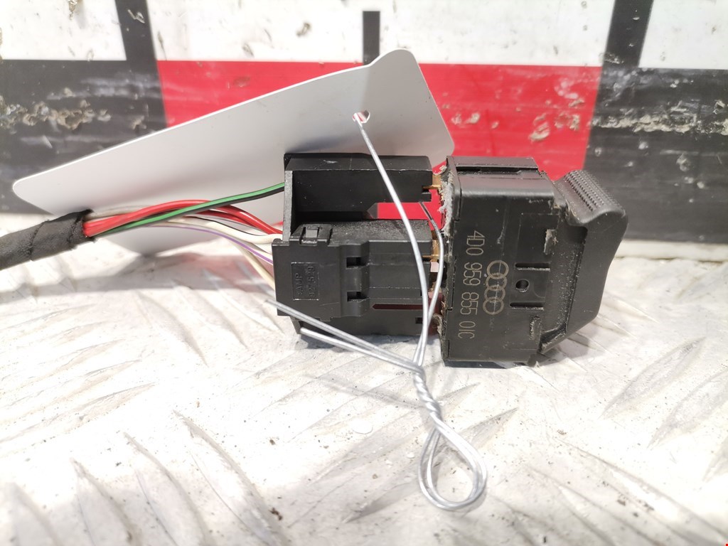 Кнопка стеклоподъемника AUDI A4 B5 1995-2001