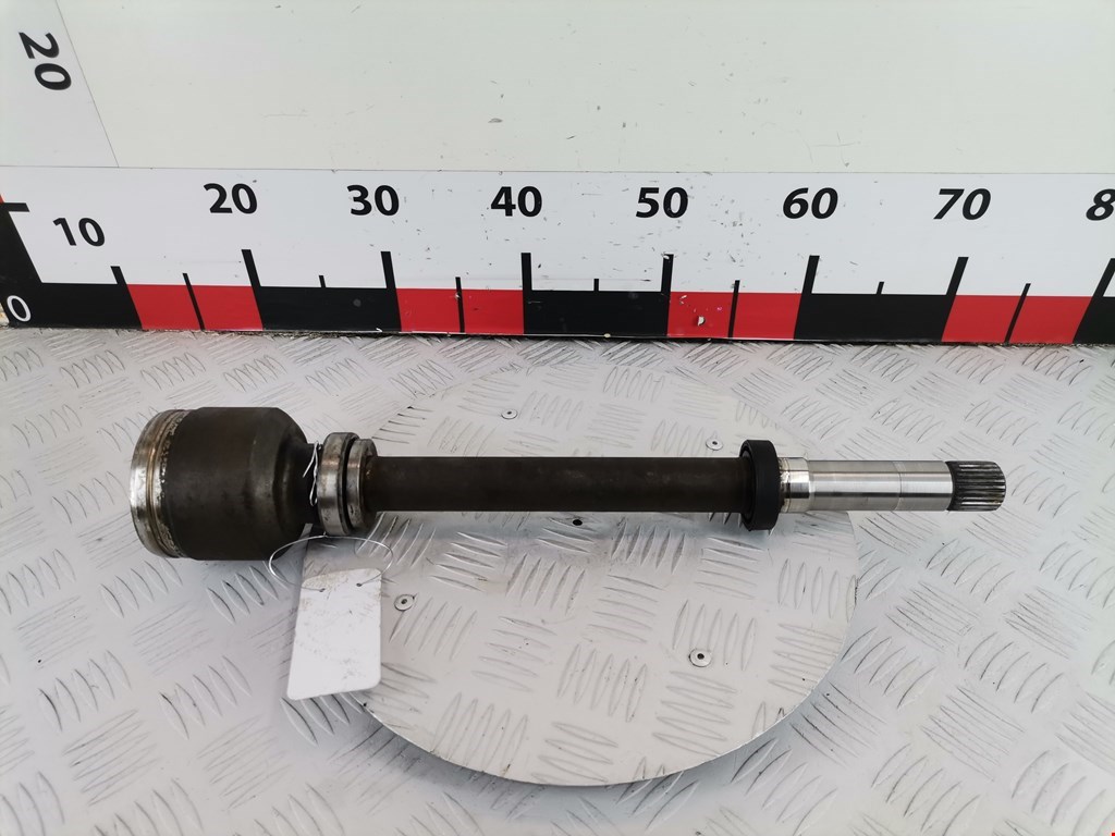 Полуось передняя правая (приводной вал шрус) Peugeot 206 (1998-2006)