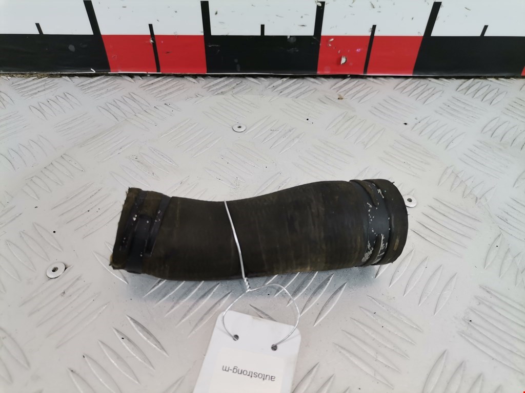 Патрубок системы охлаждения Peugeot 206 (1998-2006)