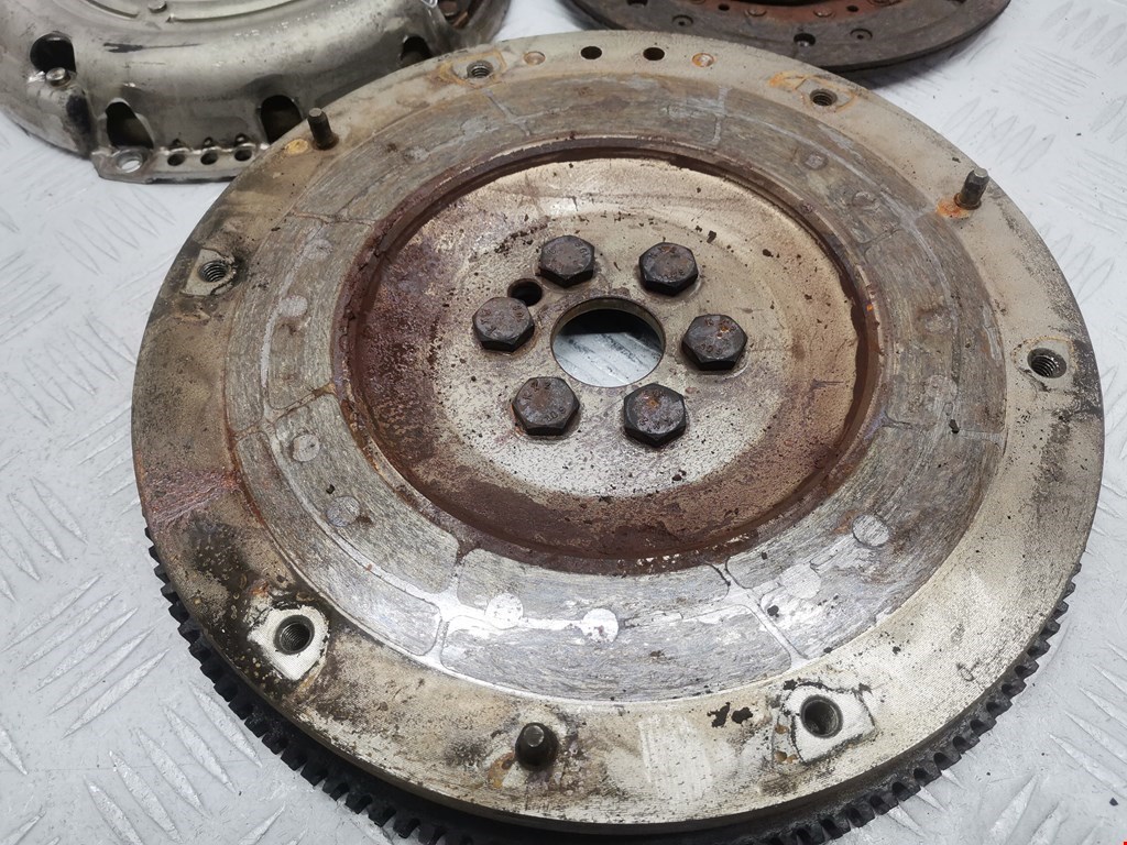 Маховик (демпфер сцепления) FORD Focus I 1998-2005