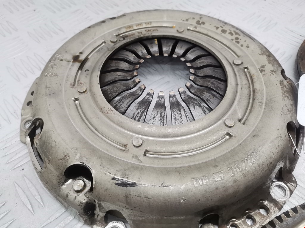 Маховик (демпфер сцепления) FORD Focus I 1998-2005