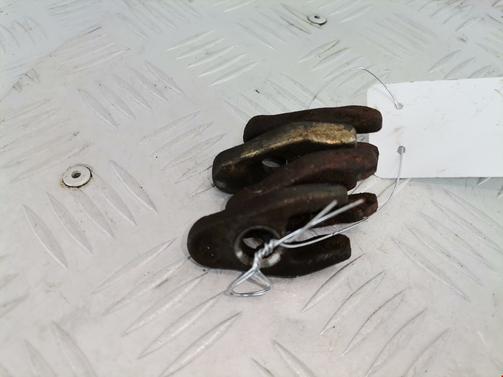 Кронштейн форсунки RENAULT Scenic II 2003-2010