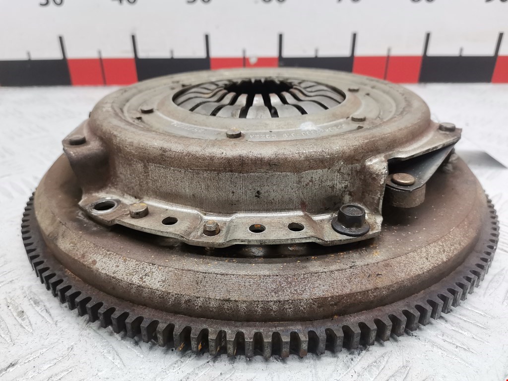 Маховик (демпфер сцепления) FORD KA 1996-2008